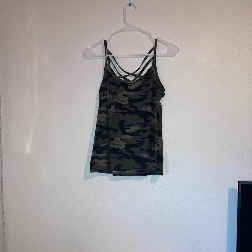 Justify camo tank top w/ cross detailing on back. Size XL. Perfect Condition.